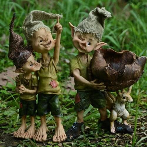 Garden Wandering Elf Ornaments Halloween Resin Crafts Lawn Garden Carving Squirrel Duck Elf Resin Home Outdoor Decoration