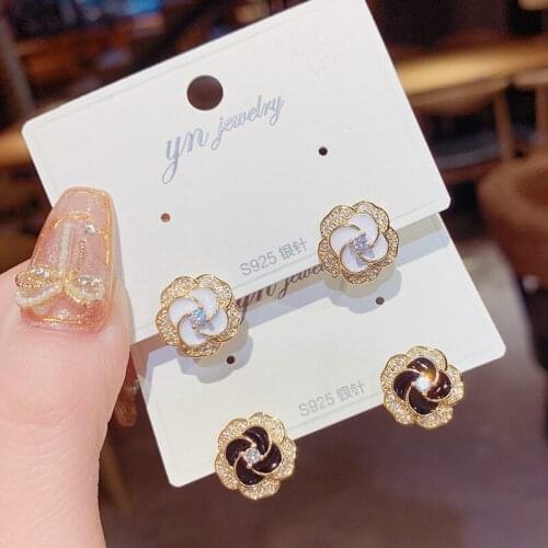 2021 New Arrival 14K Gold Plated Flower Stud Earrings For Women Luxury Jewelry Zircon Earrings