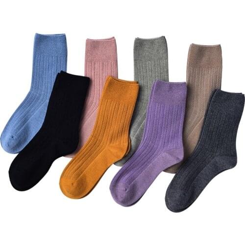 New Arrive Spring Solid Color Ease Match Street Fashion Simple Fine Thread Woman INS Skateboard Casual Middle Tube Loose Socks