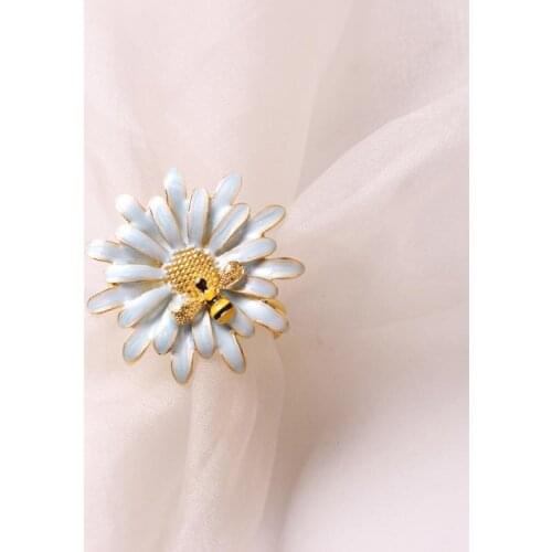 1PC Napkin Rings Exquisite Alloy Napkin Holder West Dinner Towel Napkin Ring Wedding Party Table Decor Accessories Napkin Buckle