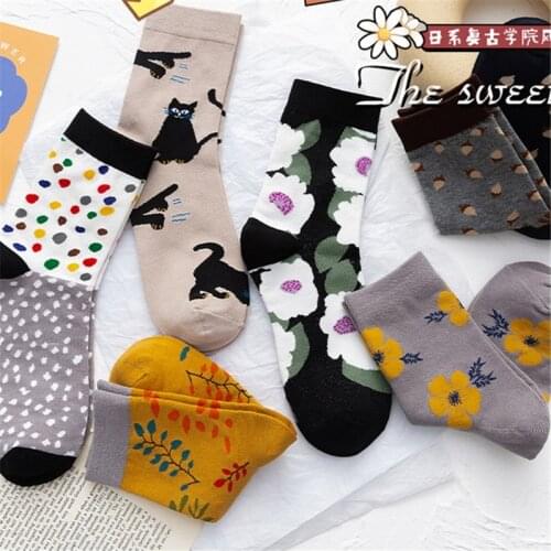 1 Pair New Arrival Women Socks Harajuku Creative Flower And Cat Sketch Print Cotton Socks Funny Casual Fashion Happy