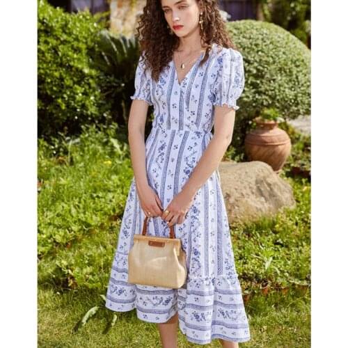 Women Dress Spring / Summer 2020 New Dress Retro Printing V-neck Puff Sleeve Midi Dress