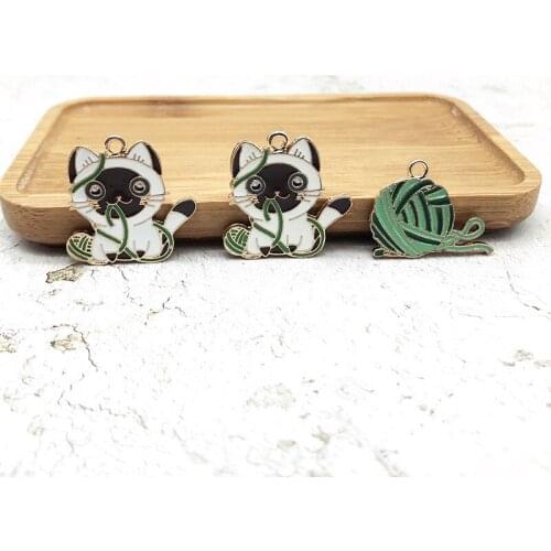 10pcs Yarn Ball Kitten Enamel Alloy Charms Drop Oil Playing Cat Pendants Fit Earring Necklace DIY Jewelry Accessory Dangle FX443