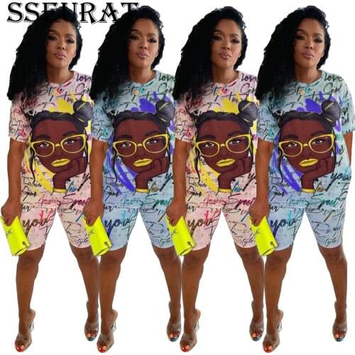 SSEURAT Women Set Graffiti Print Short Sleeve Tee Tops and Knee-length Shorts Two Piece Set Summer Fashion Casual Sport Outfit