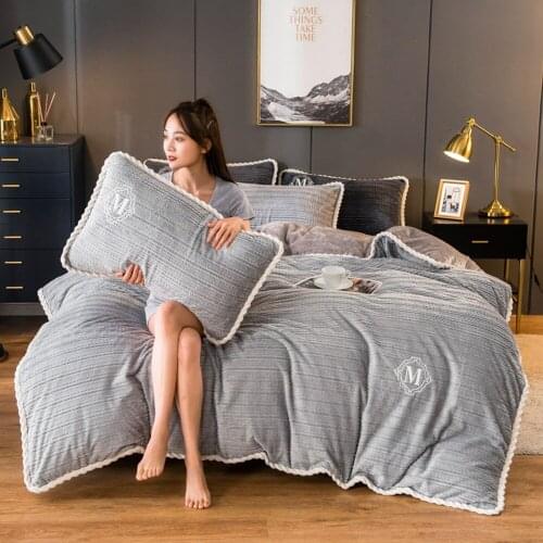 Light Gray Winter Flannel Quilt Cover Soft Warm Coral Fleece Comforter Cover Thickening Warm Plush Duvet Cover No Pillowcase
