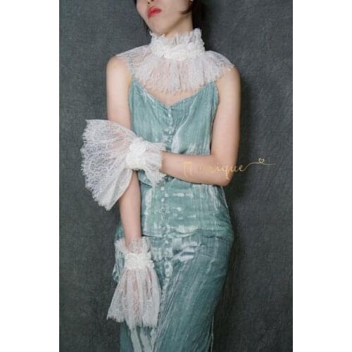 Sweater womens cuff stitching Fake Arm Sleeves Organ Solid Color Pleated Layered Bridal travel photography style white three-di