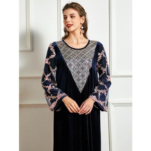 Donsignet Muslim Dress Women Embroidery Long-sleeve Velvet Stitched Arab Robe Dress Muslim Fashion Dubai Abaya Turkey Long Dress