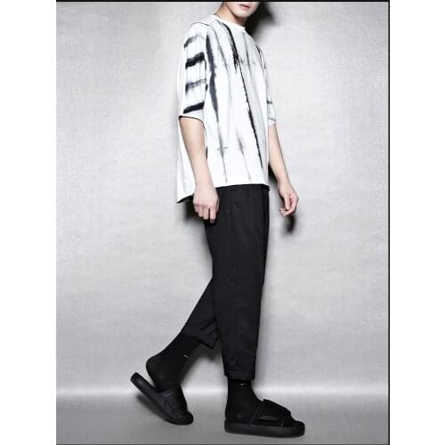 Mens new classic contracted Hong Kong style is loose and invisible pleated casual knight pants nine points of pants male trend