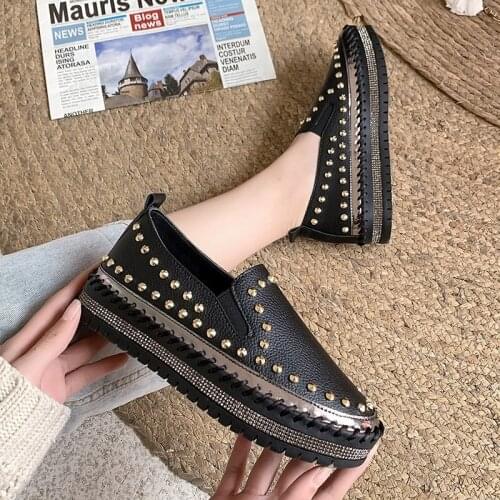 Platform Fashion Flats Women Round Toe Rivets Luxury Crystals Elegent Casual Slip-On Sewing Lady Loafers Shoes Autumn