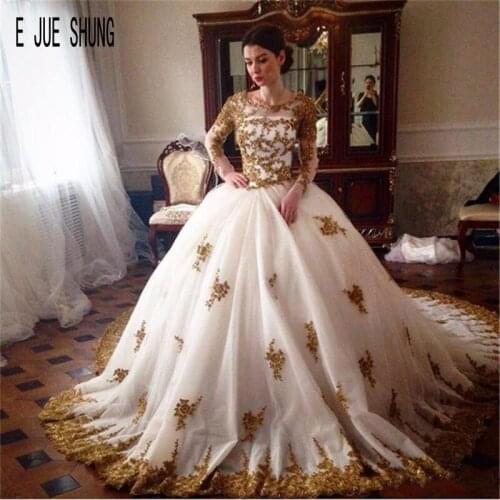 E JUE SHUNG White and Gold Lace Appliques Wedding Dresses Scoop Neck Long Sleeve Zipper Back Luxury Ball Gown vestido de noiva