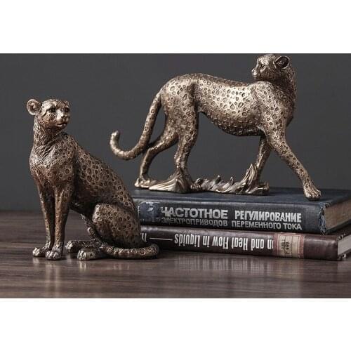 African Leopard Resin Statue Home Sculpture Animal Model Desktop Ornaments Wine Cabinet Decor Leopard Decoration Art Collection