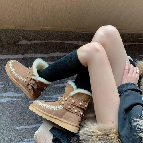 Luxury brand snow boots womens new winter shoes cow suede pearl rivet decoration keep warm ankle boots womens bottes femme