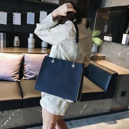 Chain Shoulder Bag 2021 Famous Designer Rivet Handbags Womens Luxury Messenger Bag for Women Bolsa Feminina Torebka Damska