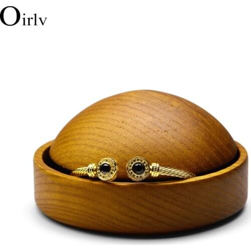 Oirlv Jewelry Display Round Dish Jewelry Support Wooden Earring Display Holder Earring Ring Bracelet Display for Jewelry Shop