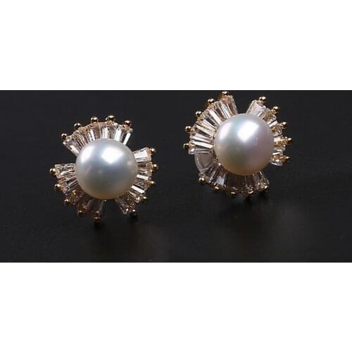 Fashion Pearl Earring Shiny Diamond Jewelry Latest Button Pearl Stud Earring