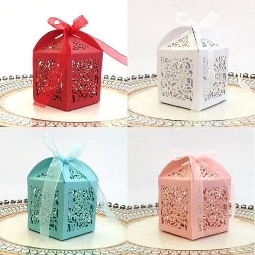 50pcs Laser Cut Hollow Rose Flower Carriage Favor Gifts Candy Boxes With Ribbon Custom Baby Shower Wedding Party Favor Supplies