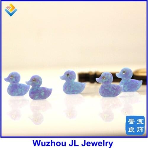 MOQ=3PC 13*12mm Duck Synthetic Opal Duck Gems Pendant opal Yellow Duck with cz for eye with wholesale price