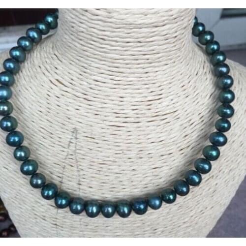 Stunning 8-9mm tahitian black green pearl necklace 18"