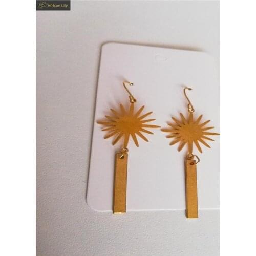 Star dangle earrings / Star threader earrings / Tiny star earrings