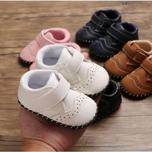 Spring and autumn explosion models men and women baby rubber sole solid color comfortable non-slip hollow baby toddler shoes
