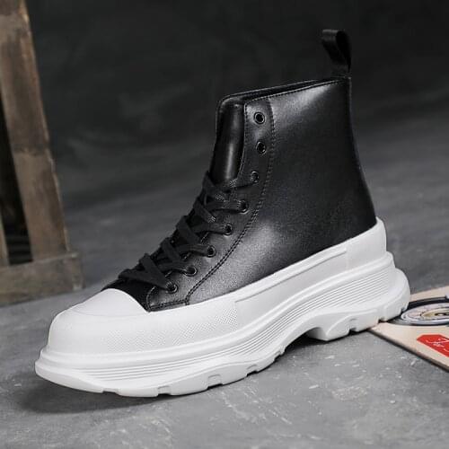 New Martin Boots Couple High Top Casual Leather Shoes Lace-Up Motorcycle Boots Lovers High Quality Genuine Leather Botas Hombre