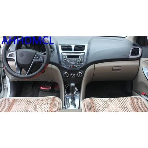 Car Interior Mouldings Modification Sequins Decorative Trim Carbon Fiber Color For Hyundai Verna 2010 2011 2012 2013 2014 - 2016
