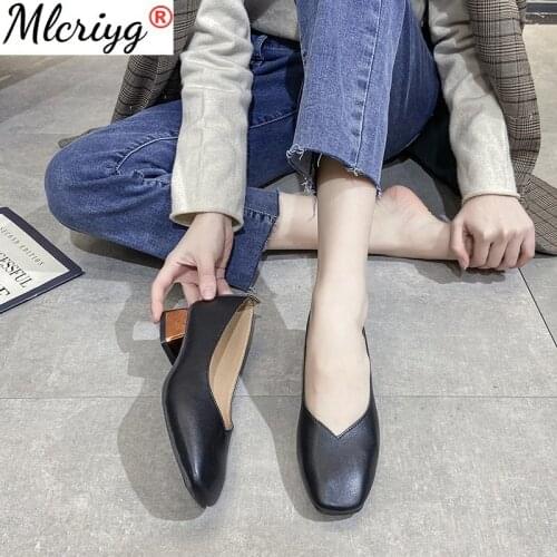 2021 New Fashion Retro Square Head Shallow Mouth Single Shoes Wild Comfortable Womens Square with High Heels. Shoes for Women