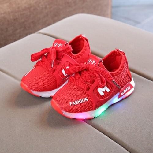 New Children Luminous Shoes Boys Girls Sport Shoes Baby Flashing LED Lights Fashion Sneakers Toddlers Sports shoes SH19054