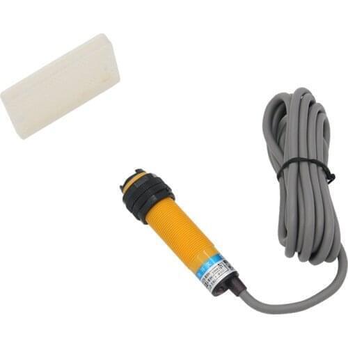 18MM PNP NO E3F-R2PK 3-WIRE DC6-36V Cylinder photoelectric switch sensor Detection distance 2M