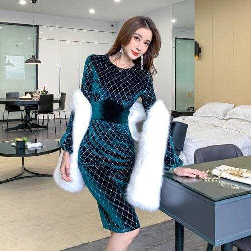 2021 Spring Sexy Party Bodycon Dresses Women Long Sleeve O Neck Elegant Velvet Dress Vintage Pencil High End Lady Dress Vestidos