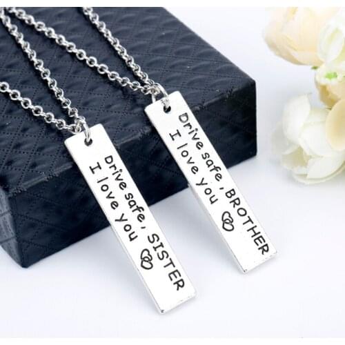 2pcs Letters Necklaces for Sister Brother Drive Safe I Love you Charm Pendants Neckalces Choker Family Gift Jewelry Necklace