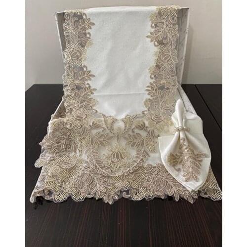 Leke Tutmaz Lüx Masa Örtüsü Takımı Yemek Seti 12 Kişilik