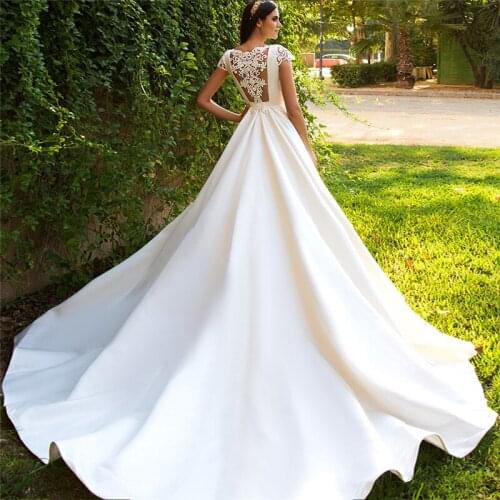 Princess Wedding Dress Half Sleeves Elegant Appliqued A-Line Bride Dresses With Pockets Boho Wedding Gown 2020