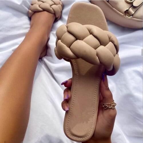 Summer Hot 2021 New Sponge Women Slippers Flat Non-slip Beach Ms Female Sandals Outdoor Leisure All-match Women Flip Flop 36-41