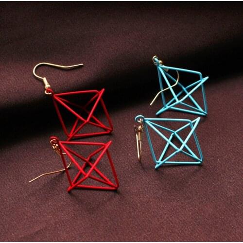 Simple Personality Earrings Three-dimensional Hollow Triangle Earrings Personality Geometric Jewelry Funny Womens Creative Gift