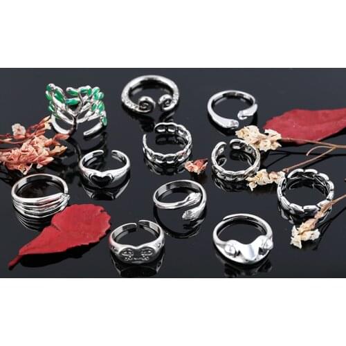 Vintage Hug Frog Womens Ring Adjustable Silver Color Smiley Couple Rings Creativity Punk Hip Hop Men Jewelry Gift 2021 anillos