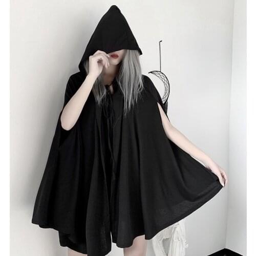 Vintage Gothic Capes Harajuku Punk Ponchos Plus Size Hooded Strap Witch Cloak Outwear Pleated