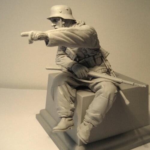 1/16 Scale Unpainted Assembly Resin Figure Kit Soldier