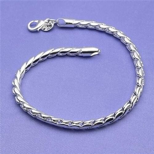 Nareyo Chain Bracelets