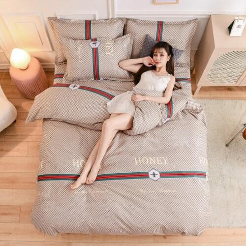 2021 New Bedding Set Luxurious Grid Childrens Boy Adult Duvet Cover Bed Sheet Pillowcase