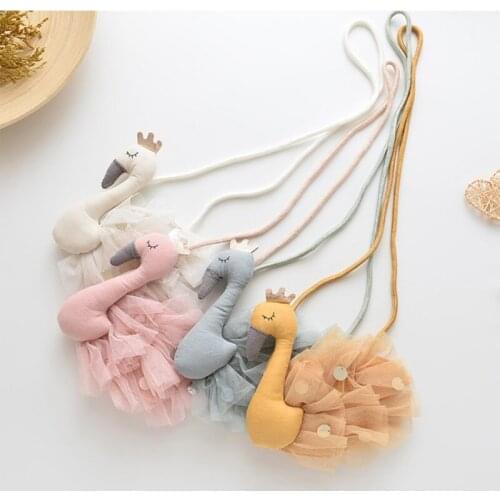 Korean version of the new childrens swan bag girl fabric creative diagonal bag baby cute animal small change plush shoulder bag