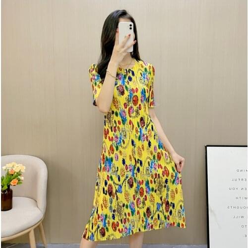 HOT SELLING Miyake Fold jewelry print o-neck short sleeve dress IN STOCK
