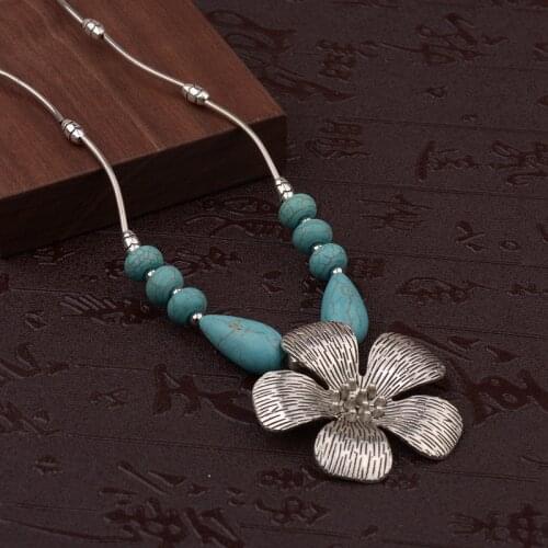 Vintage Flowers Alloy Necklaces Carved Necklaces For Women Jewelry Retro Blue Stone Beads Female NA3004