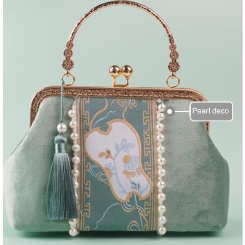 2021 New Handmade Metal Frame Tassel Patchwork Totes Embroidery Fan Top Handle Pearl Women Hasp Bags Handbag Bags