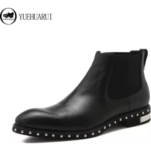 Boot man with elastic straps hand-stapled English pointed butter Leather Classic Plain Face Black Chelsea boot man