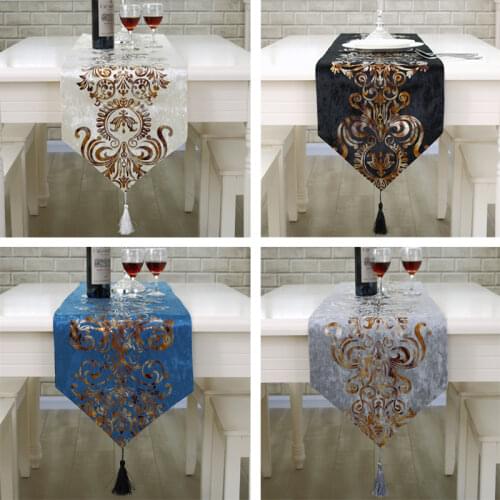 Alise Doux Tablecloths