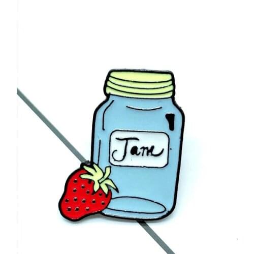 XEDZ2019 new cartoon JAME blue kettle metal pin delicious strawberry fruit cup clothing jewelry badge