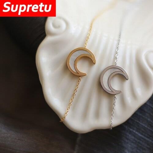 Trendy White Shell Crescent Necklace Women Clavicle Chain Titanium Steel Plating 18K Gold Female Luxury Jewelry Accessories Gift