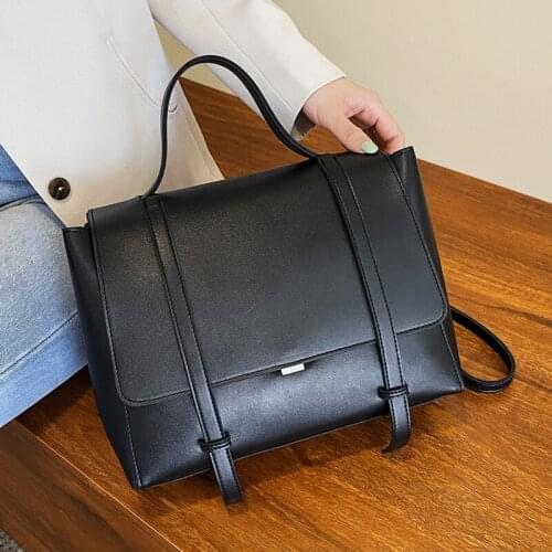 Vintage Women Messenger Bag Large Casual Tote Bags High Capacity Travel Shoulder Handbags for Ladies Black Boston Crossbody Bag