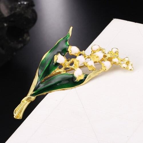 White Floral Leaf Brooch Trendy Alloy Enamel Lily Valley Gold Color Brooch Pin High Quality Jewelry For Women